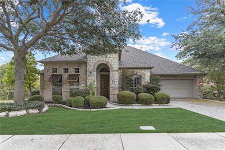 1104 Hall Meadow Lane Mckinney, TX 75071