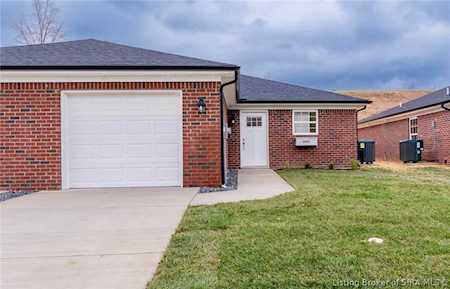 3462 River Birch Dr Jeffersonville, IN 47130