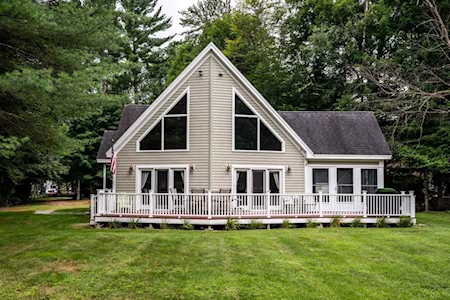 11 Captain Lovewell Ln Ossipee, NH 03814