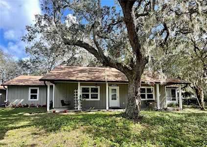 4175 Oak Ridge Ct Deland, FL 32724