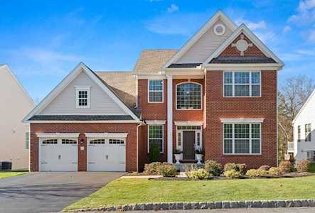 21 Pine Tree Dr #21 Methuen, MA 01844