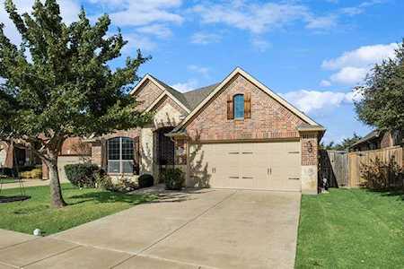 359 Falstaff Drive Roanoke, TX 76262