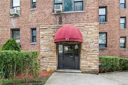95 Sedgwick Avenue #5C Yonkers, NY 10705