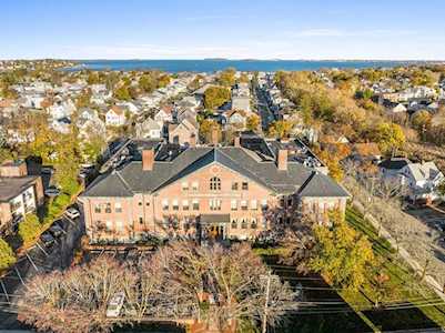 94 Newbury Ave #404 Quincy, MA 02171