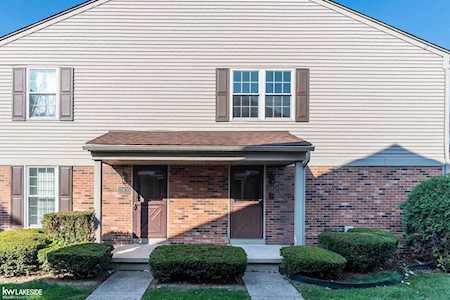 15829 Cambridge Dr. Clinton Township, MI 48038