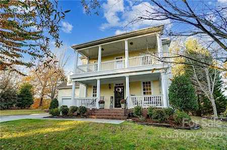 1129 Windsong Bay Ln Tega Cay, SC 29708