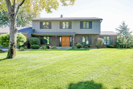 1624 E Lake Drive Elkhart, IN 46514