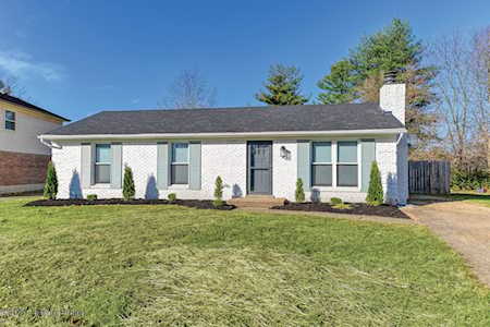 5008 Winding Spring Cir Louisville, KY 40245