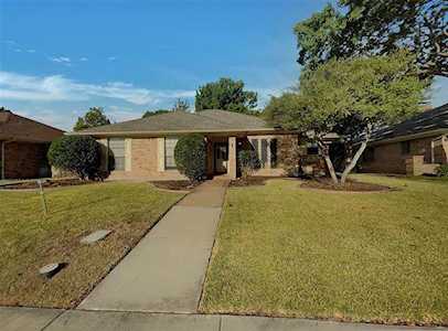 207 Randy Lee Lane Mckinney, TX 75071