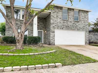 904 Salida Drive Arlington, TX 76001