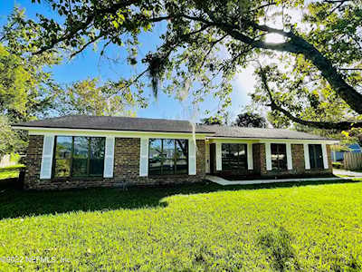 1703 Lismore CT Middleburg, FL 32068
