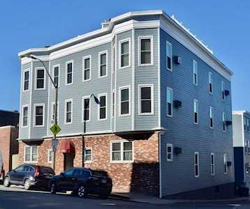 137 Dorchester St #1D Boston, MA 02127