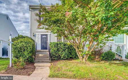 14112 Rocky Valley Dr Centreville, VA 20121