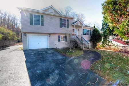16 Saint Joseph Blvd Port Ewen, NY 12466