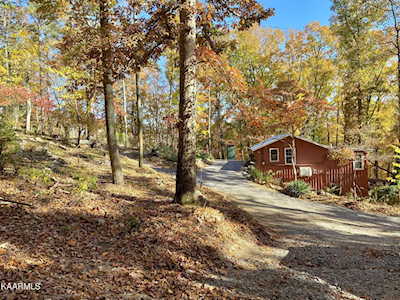 6240 Happy Valley (Six Acres) Loop Tallassee, TN 37878