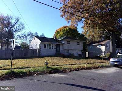 142 Cressmont Ave Blackwood, NJ 08012