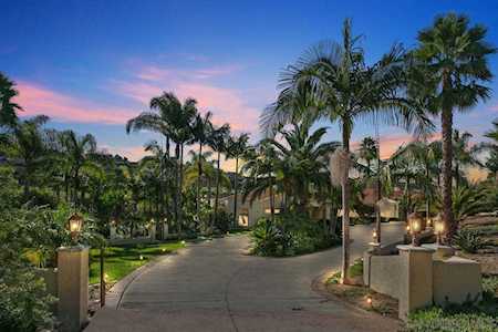 7881 Calle Dos Lagos Rancho Santa Fe, CA 92067