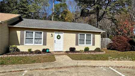 557 Cedarvilla Dr Rock Hill, SC 29730