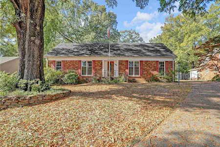 1719 Oak Hill Rd Germantown, TN 38138