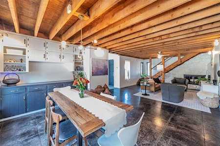 2220 Thomas Place Fort Worth, TX 76107