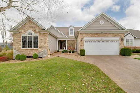 660 Falconcrest Dr Lake St Louis, MO 63367