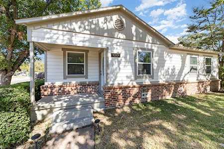 1001 Ryan Avenue Carrollton, TX 75006