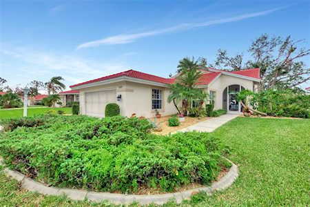 8322 Pondview Ln Englewood, FL 34224