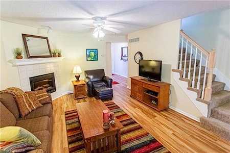 4705 Haden Ct Kansas City, MO 64136