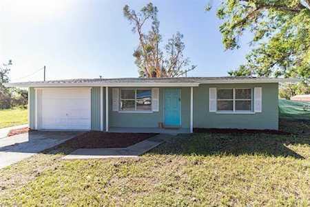278 Lowell Ave North Fort Myers, FL 33917