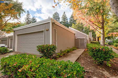 5262 Riverdale Ct Pleasanton, CA 94588