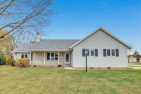 2331 Elben Ct Green Bay, WI 54311