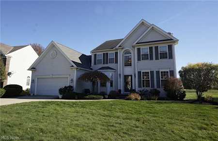 33115 Canterbury Rd Avon Lake, OH 44012