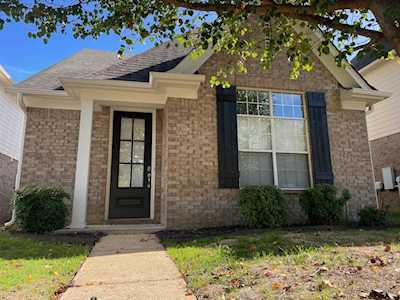 1568 Wynne Rd Cordova, TN 38016