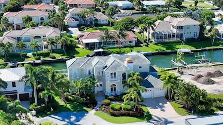 610 Yardarm Ln Longboat Key, FL 34228