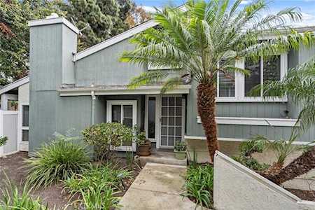 876 Bear Creek #5 Costa Mesa, CA 92626