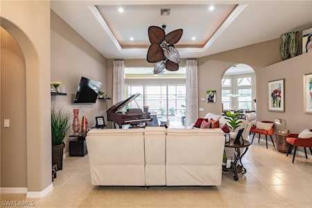 4227 S Longshore Way Naples, FL 34119