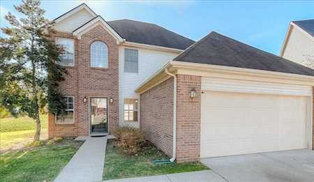 2224 Rawlings Ct Lexington, KY 40509