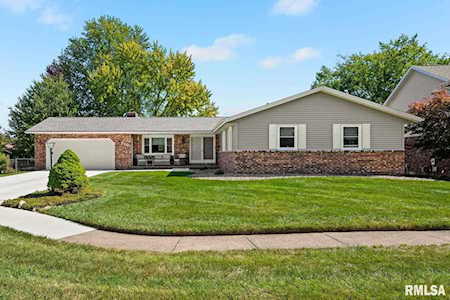 710 Yorkshire Dr Washington, IL 61571