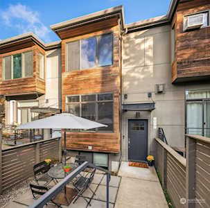 1922 E John St Seattle, WA 98112