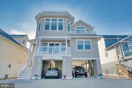 32 Parker Rd Tuckerton, NJ 08087