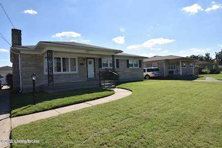 5302 Skylight Dr Louisville, KY 40258