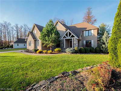 31586 Schwartz Rd Westlake, OH 44145