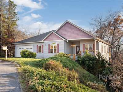 23 Briar Ridge Dr Fairview, NC 28730