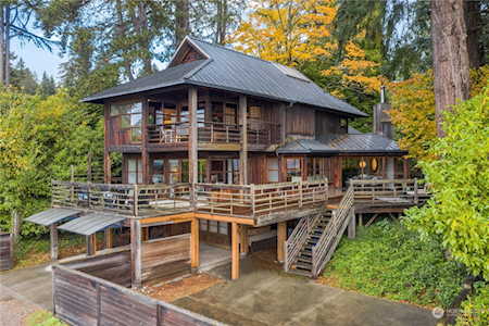13015 9th Ave NW Seattle, WA 98177