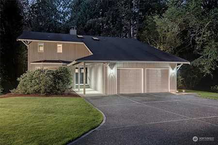 23431 SE 17th Place Sammamish, WA 98075