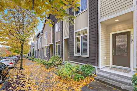2197 NW Talus Dr Issaquah, WA 98027