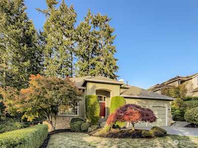 8512 NE 176th St Bothell, WA 98011