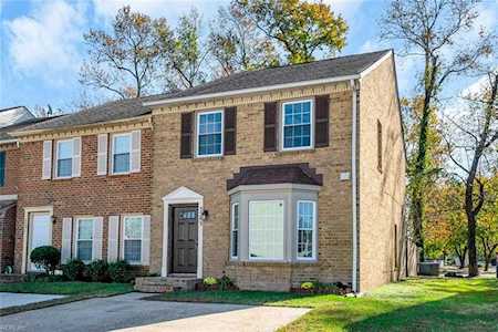 5563 Old Guard Cres Virginia Beach, VA 23462