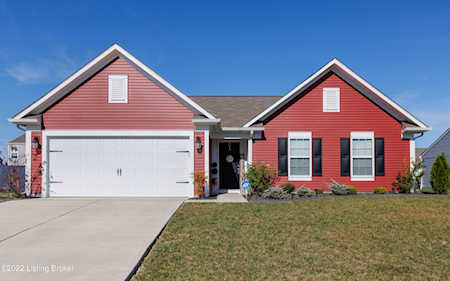 279 Boulders West Dr Shepherdsville, KY 40165