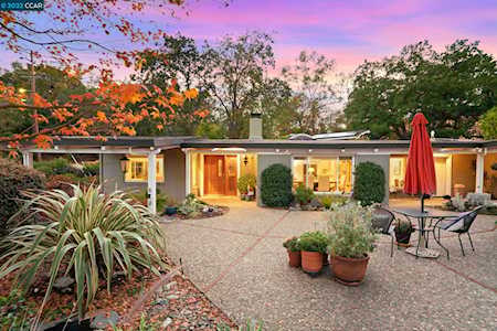 180 Random Way Pleasant Hill, CA 94523